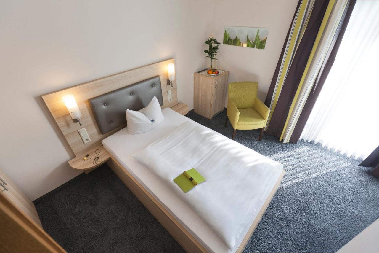 Premium Single Room,738034936:JPEG